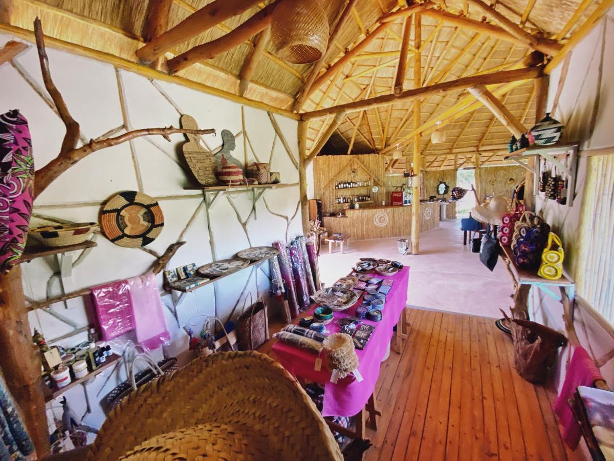 Murchison Falls Bamboo Village Paraa Esterno foto